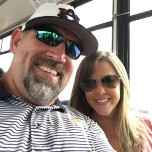 Meet your Posher, April